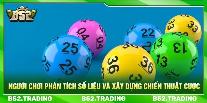 Người chơi phân tích số liệu và xây dựng chiến thuật cược